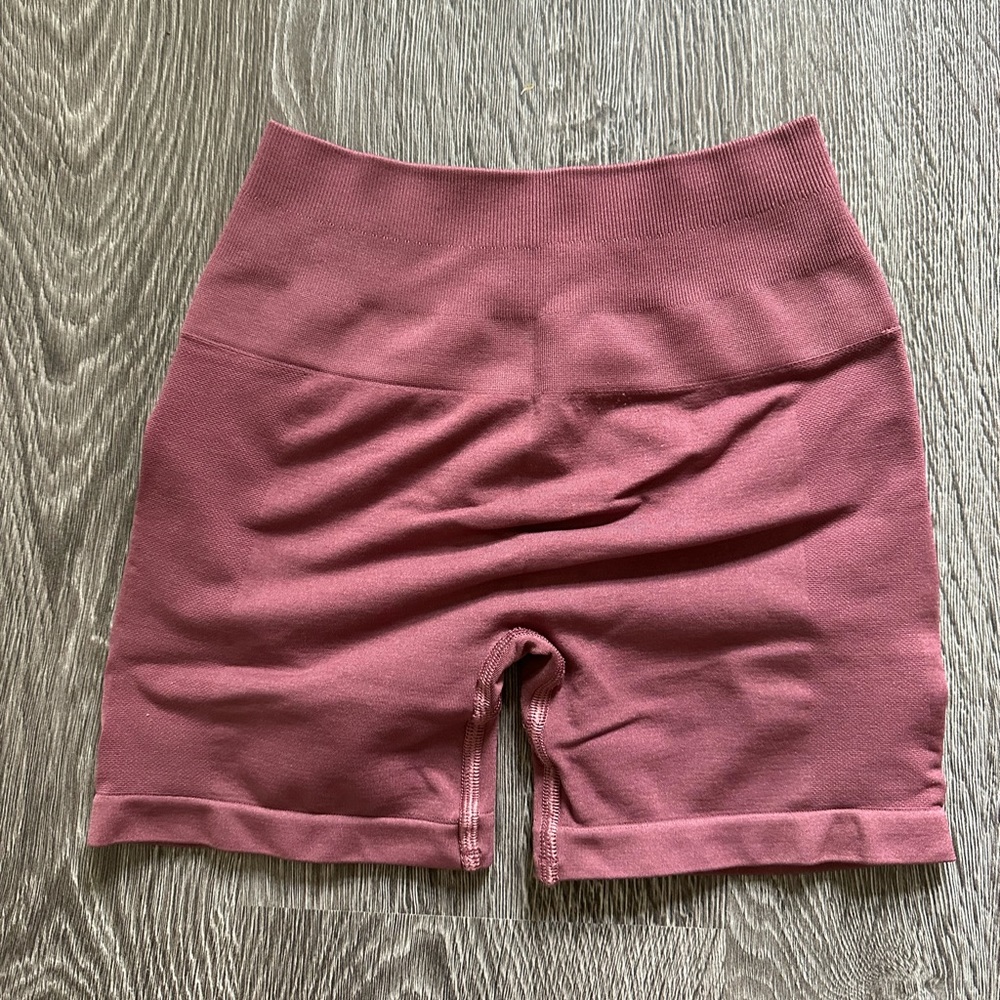 alphalete amplify shorts